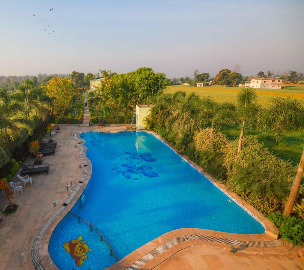 V Resorts Rajaji National Park Risikés Kültér fotó